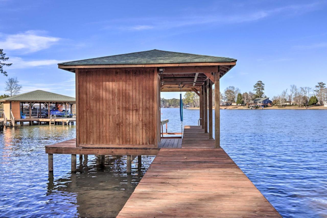 Lakefront Sparta Cottage With Decks And Boat Dock ภายนอก รูปภาพ