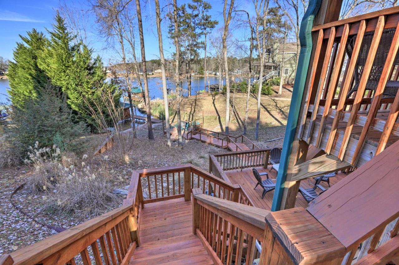 Lakefront Sparta Cottage With Decks And Boat Dock ภายนอก รูปภาพ