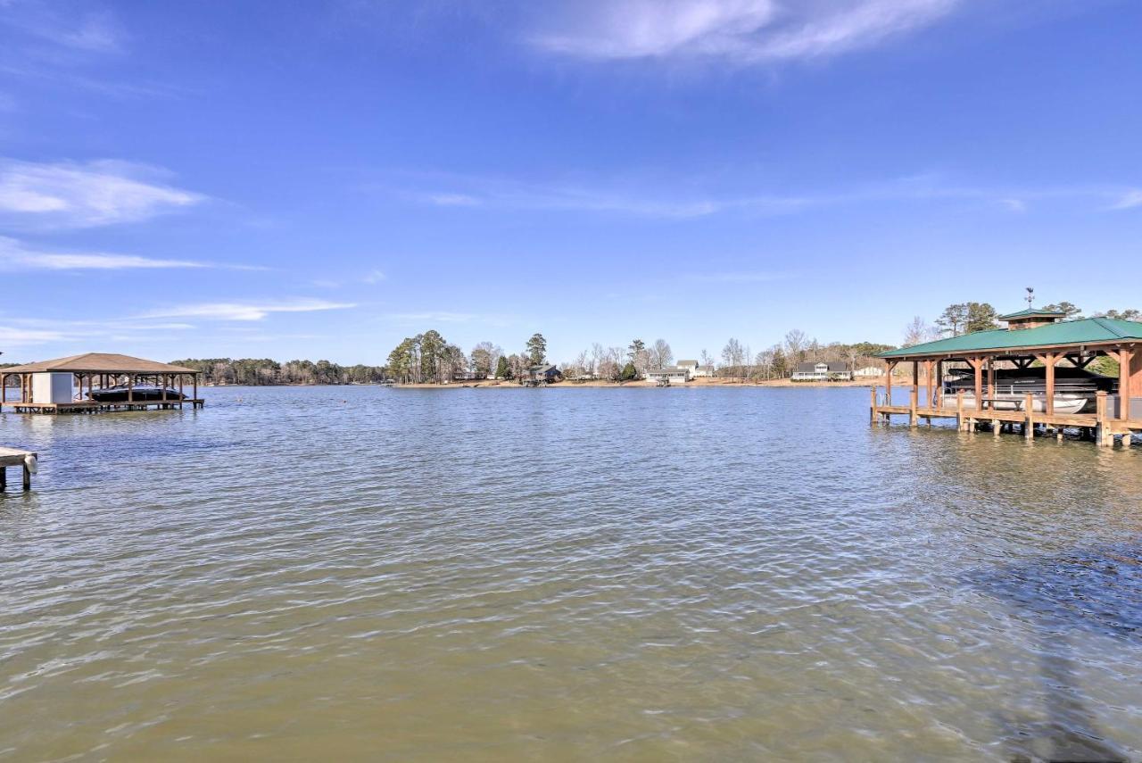 Lakefront Sparta Cottage With Decks And Boat Dock ภายนอก รูปภาพ