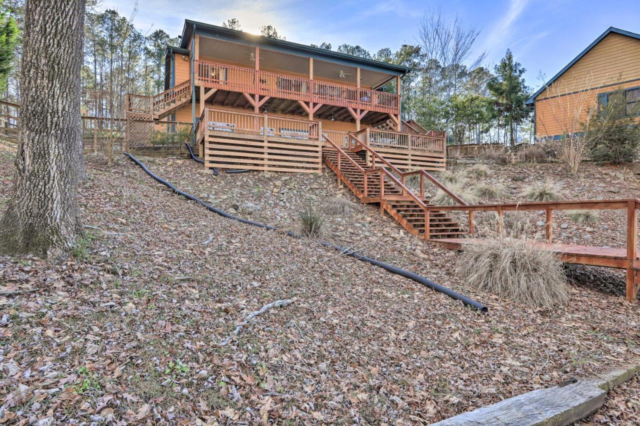 Lakefront Sparta Cottage With Decks And Boat Dock ภายนอก รูปภาพ